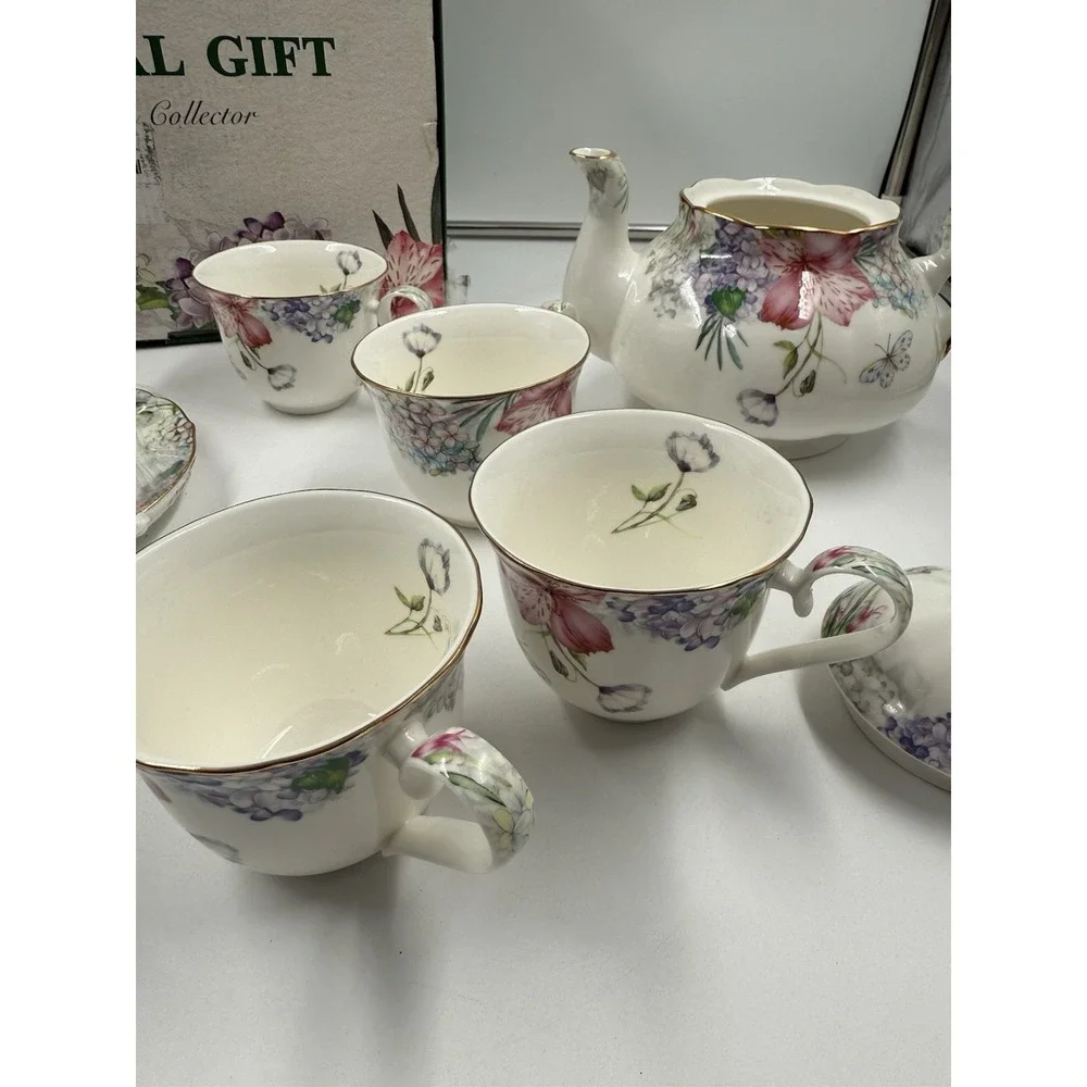 Le Potocio Bone China  Tea Set Vintage Floral Coffee Cups And Tea Sets Porcelain